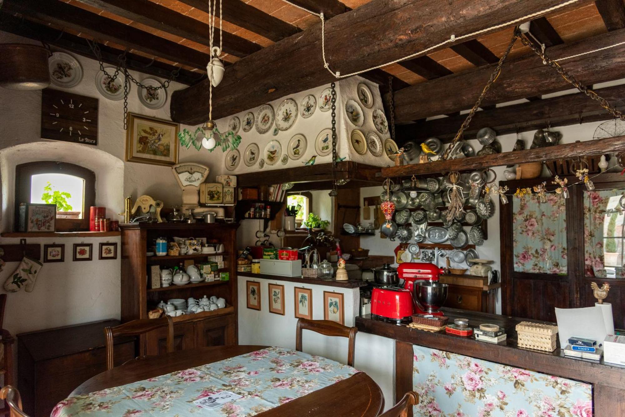 Maison d'hôtes Cascina La Buca à Castello di Serravalle Extérieur photo