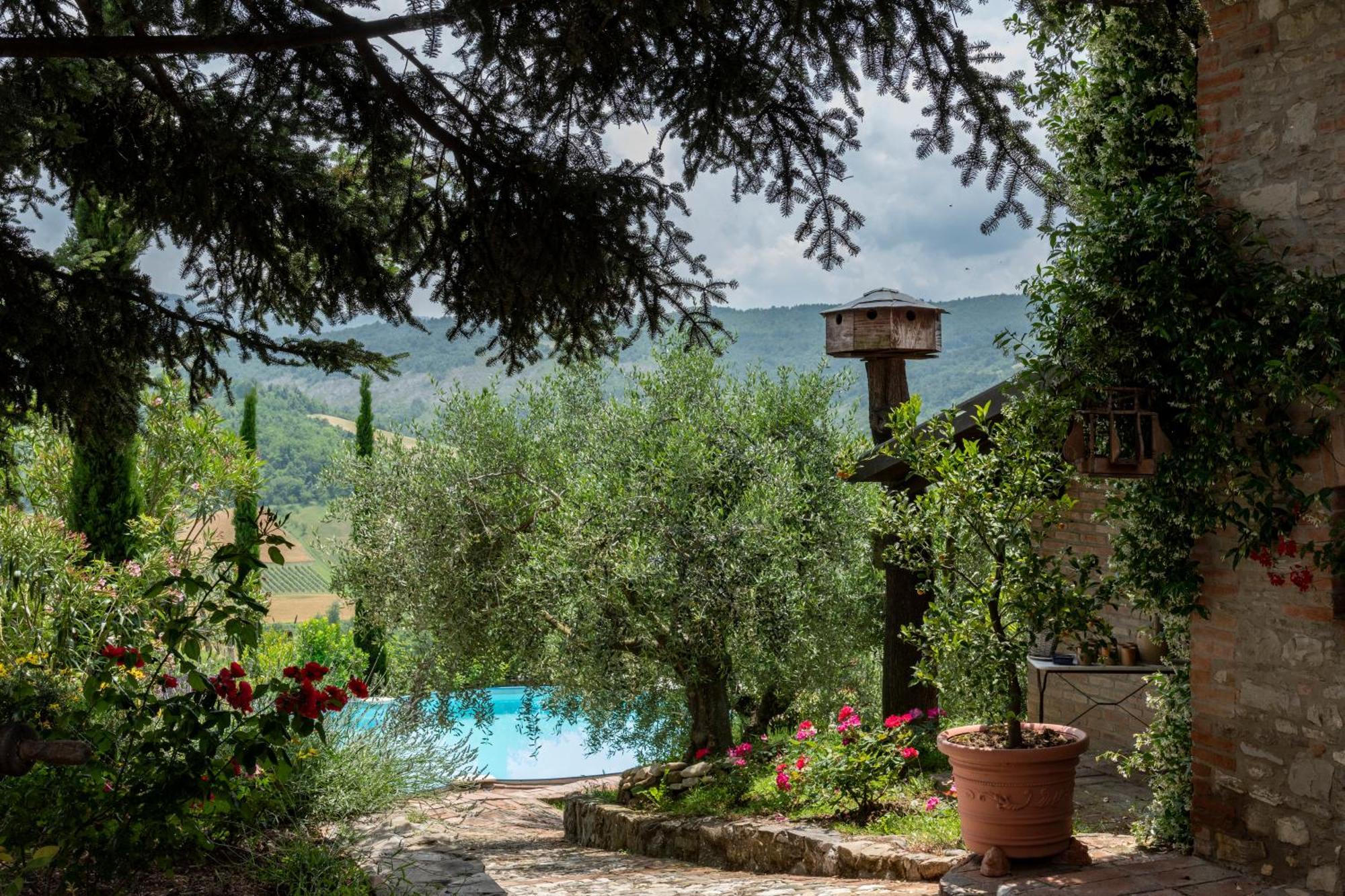 Maison d'hôtes Cascina La Buca à Castello di Serravalle Extérieur photo